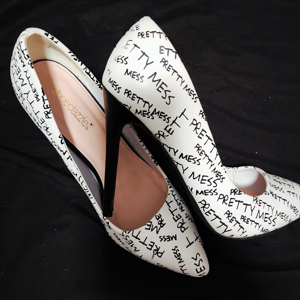 Shoe Dazzle White 'Pretty Mess' Women's Heels